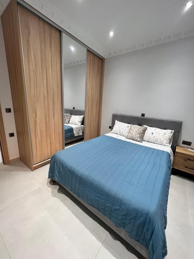 Kontis' Furnished Apartment Лоутраки Экстерьер фото